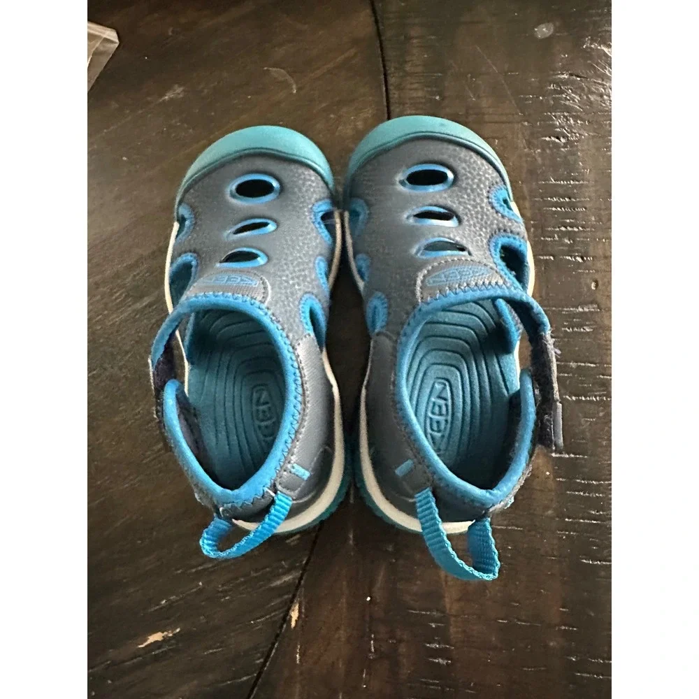 Keen Stingray Blue Grey Water Sandals Kids Size 9 US 1024736 Aqua Stop Shoes EUC